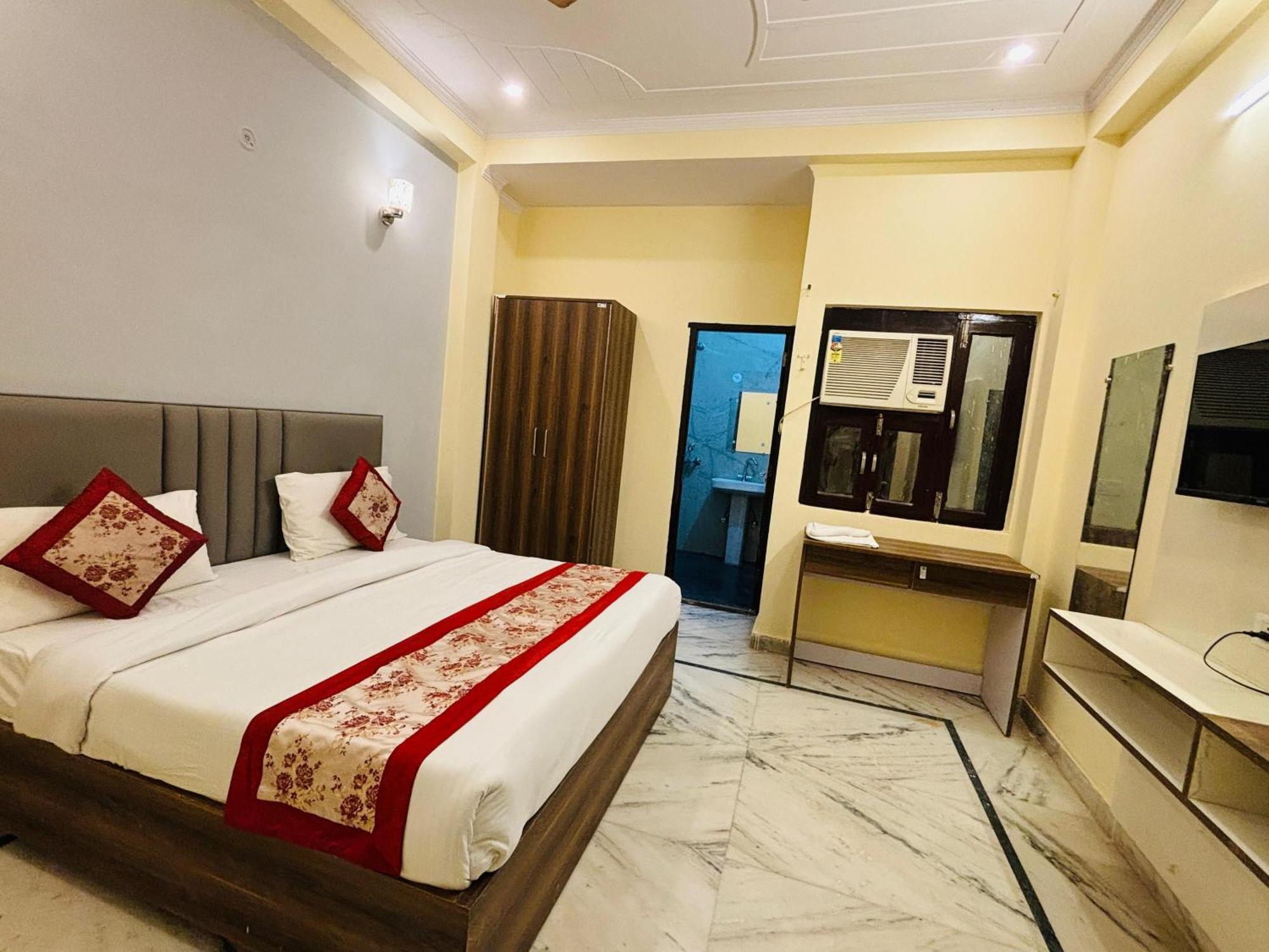 Hotel Vegas Corporate Suites Noida Eksteriør billede